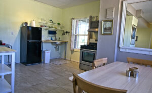 the kitchen dining area